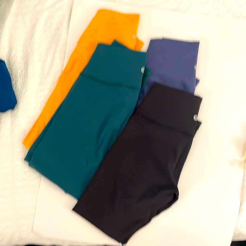 Lululemon Leggings (s)